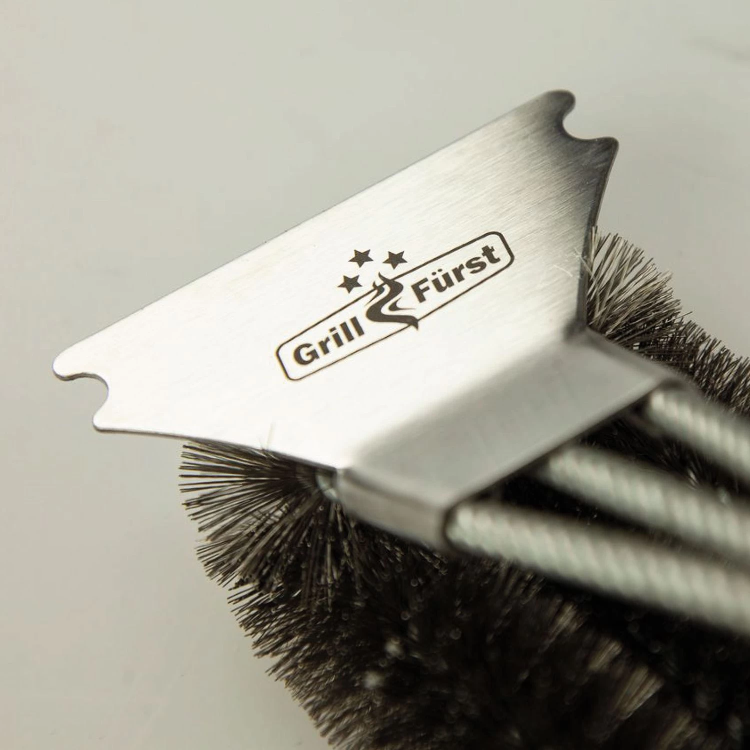 Grillfürst Grillbürste Edelstahl, Mit Langem 3-fach Bürstenkopf Und Schaber – Bild 3