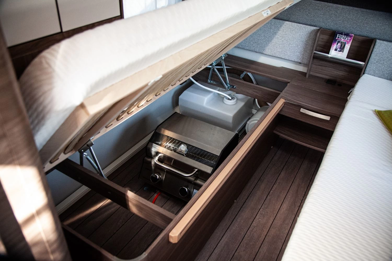 Grillfürst G201E 2-Brenner Gasgrill Portabel V2 - Campinggrill / Balkongrill 50mbar - Inkl. Untergestell – Bild 17