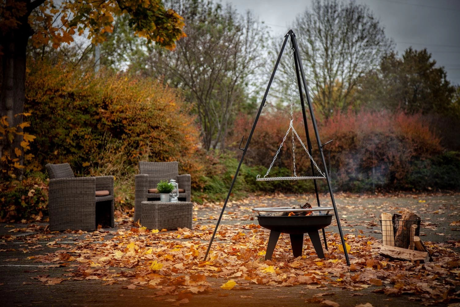 Grillfürst Dreibein Für Dutch Oven Oder Schwenk Grillrost / Höhenverstellbar, Inkl. Kette Und Haken – Bild 2