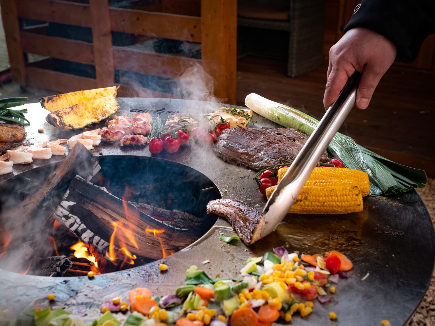 Grillfürst Feuerplatte - Feuerstelle Mit 6 Mm Edelstahl Grillplatte Mit Grillrost – Bild 15