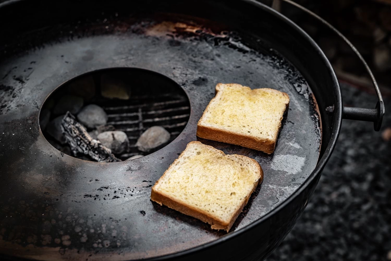 Grillfürst Feuerplatte Aus Edelstahl Für 57cm Kugelgrills - Durchmesser 54,5 Cm – Bild 4
