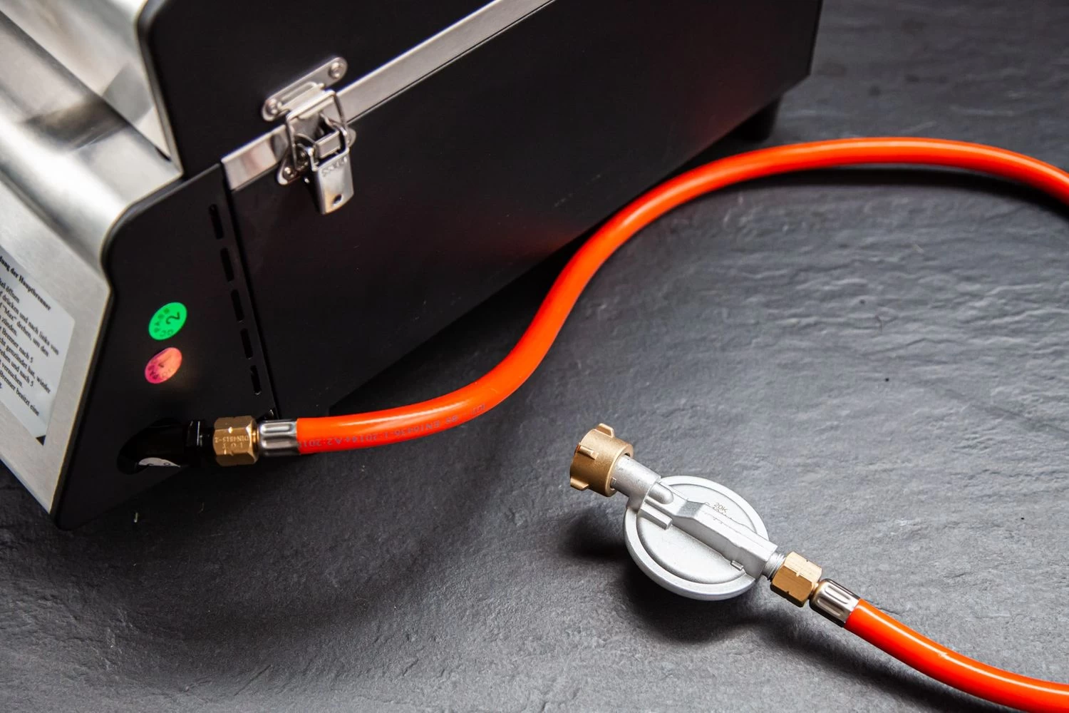 Grillfürst G201E 2-Brenner Gasgrill Portabel V2 - Campinggrill / Balkongrill 50mbar – Bild 8